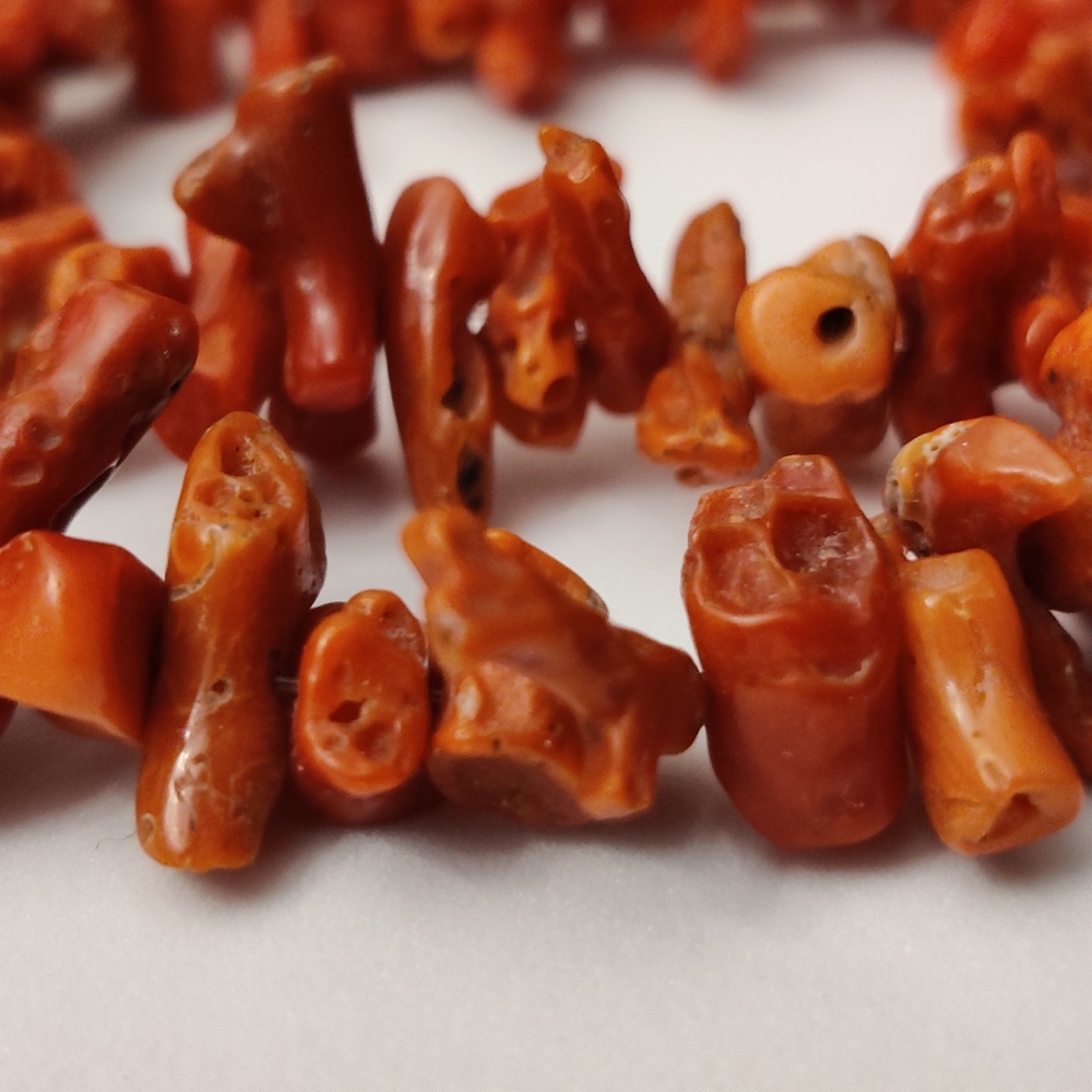 Vintage Genuine Undyed Coral Necklace